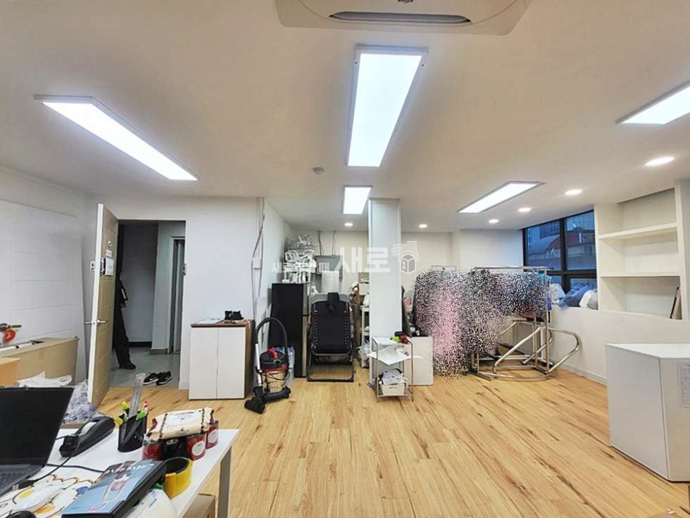 서울 강남구 논현동 I 신사역 역세권 I 관리 잘 되어 있는 컨디션 좋은 사무실 I 월세 매물번호 14005 사진 4