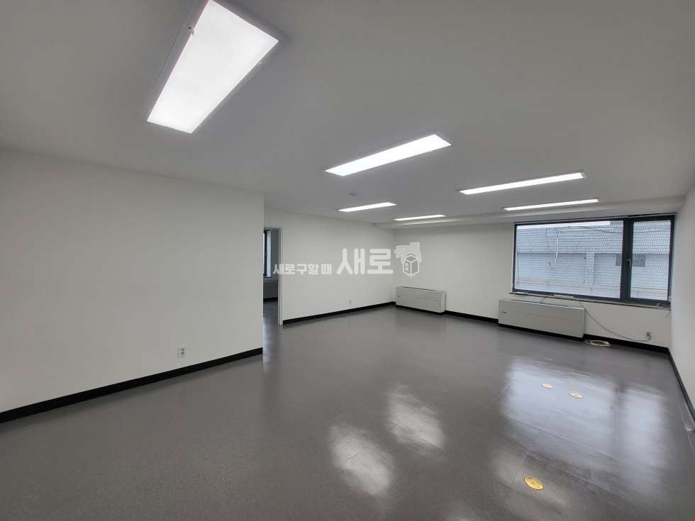 서울 강남구 논현동 학동역 도보8분거리 깨끗한 중소형사무실 월세 매물번호 14455 사진 1