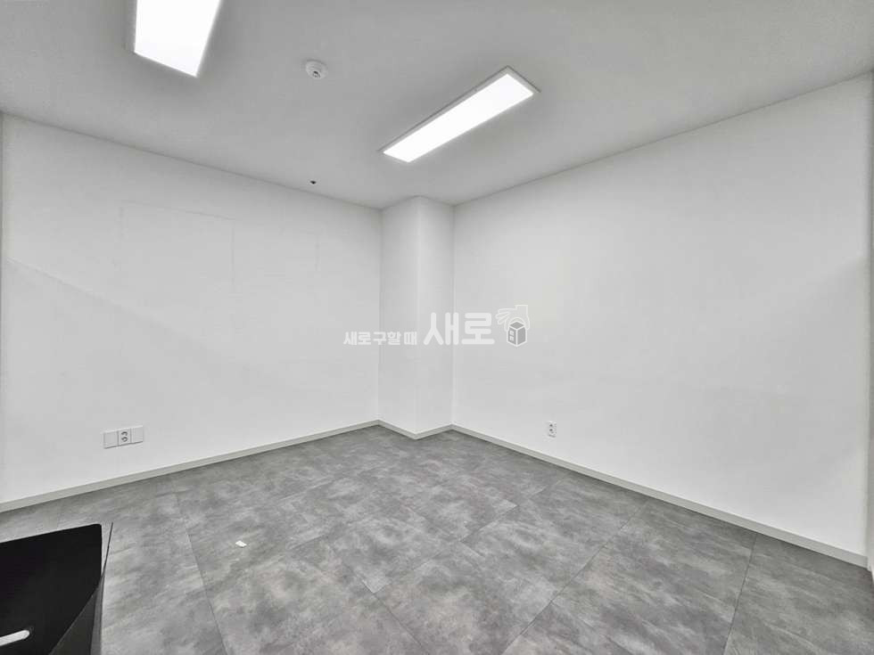 서울 강남구 역삼동 실사진O 언주역 역세권! 대로변! 룸 4개 분리형!! 탕비공간O 월세 매물번호 14479 사진 9