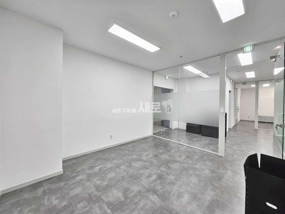 서울 강남구 역삼동 실사진O 언주역 역세권! 대로변! 룸 4개 분리형!! 탕비공간O 월세 매물번호 14479 사진 10